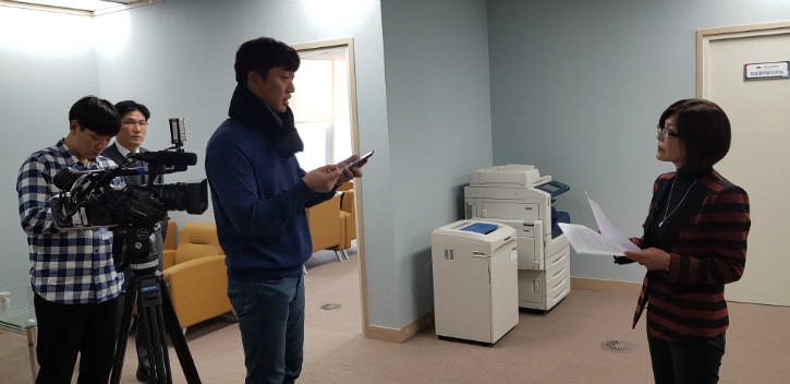 질문을 듣고있는 김회장 20181213_182821722.jpg